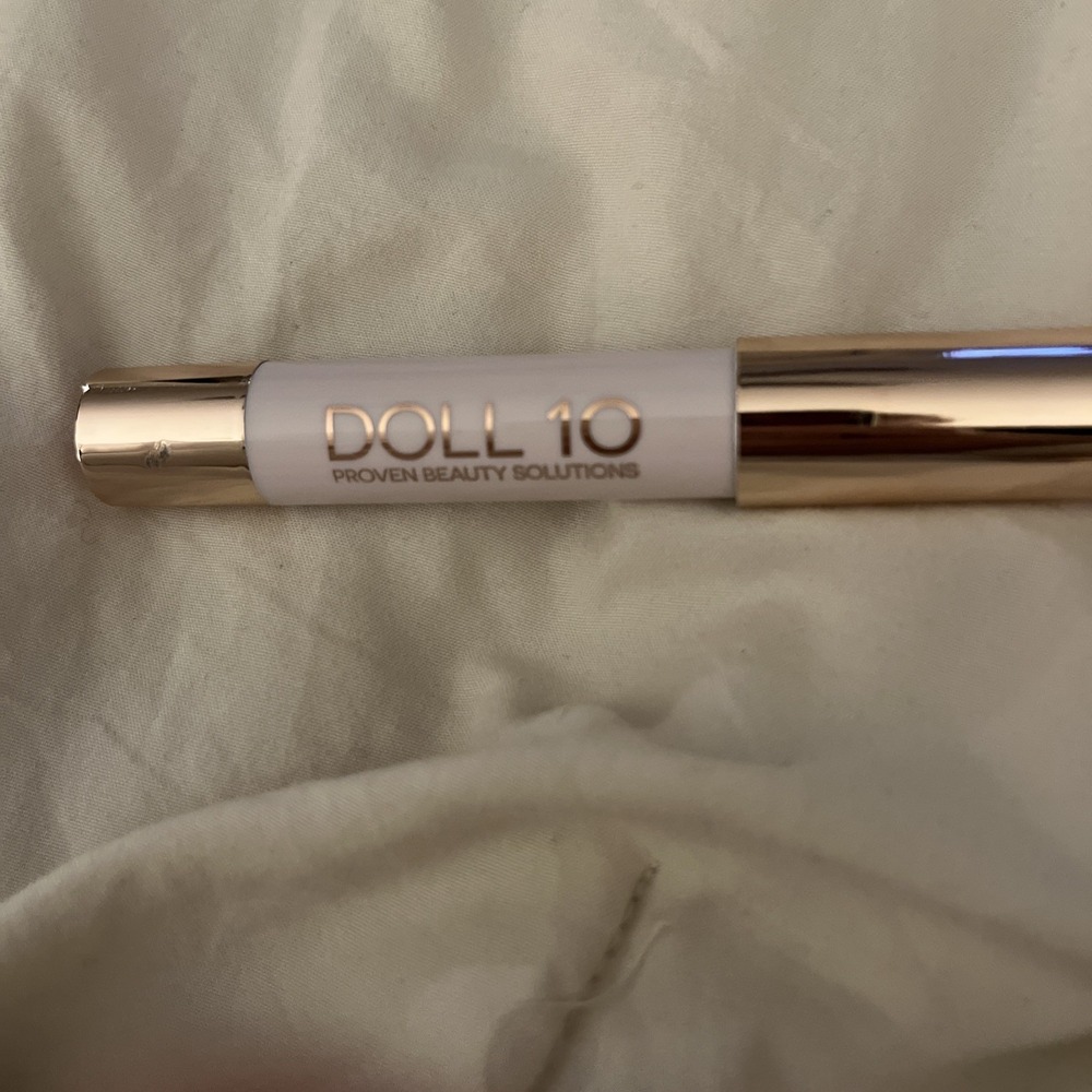 Doll 10 Lip Crayon - "HIT SNOOZE" 0.08 oz - Picture 1 of 2